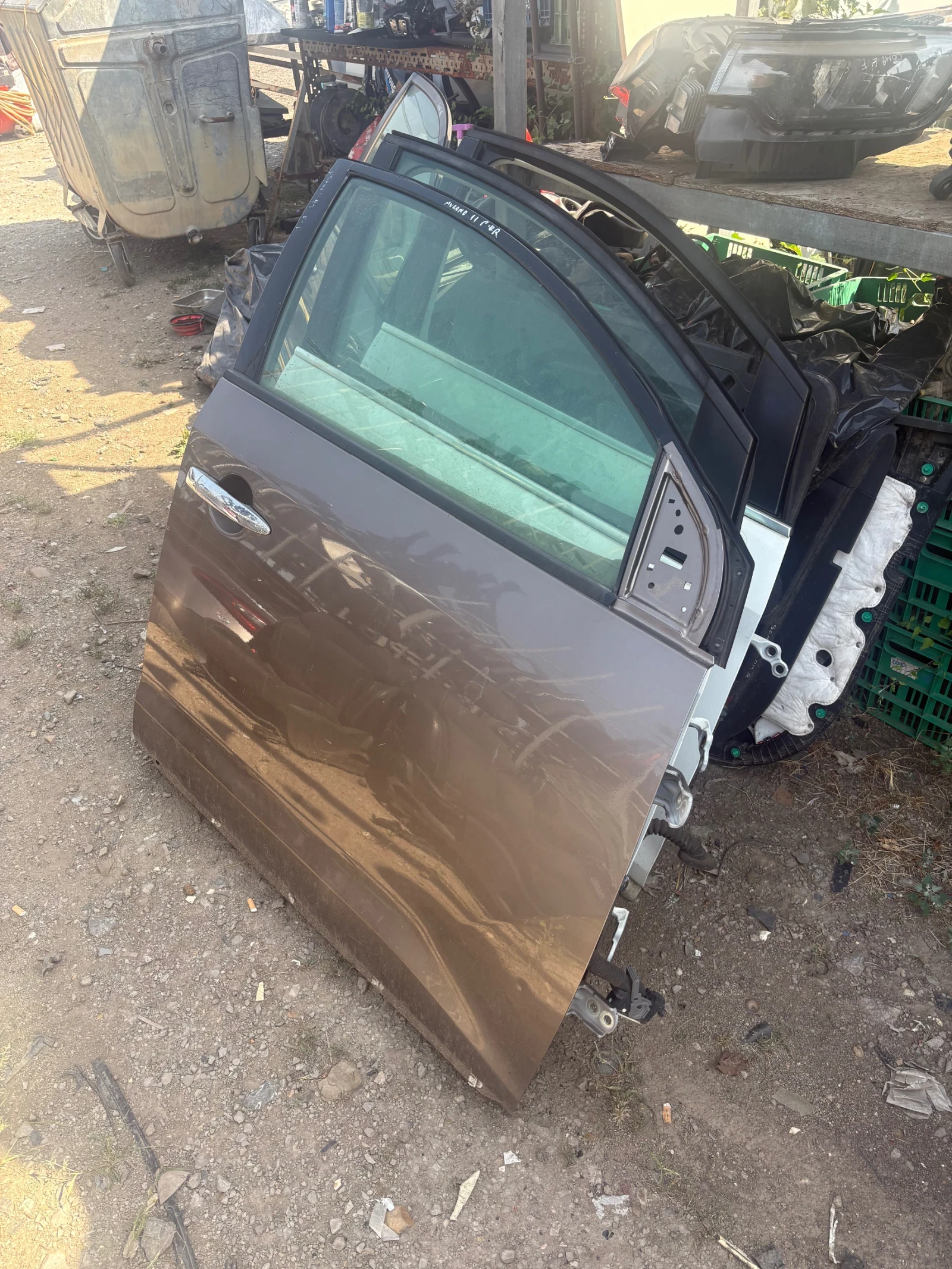 Врата предна дясна за Nissan Murano 2011год., снимка 2 - Части - 55884996