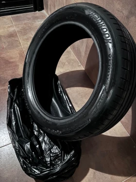 Гуми Летни 235/50R19, снимка 1