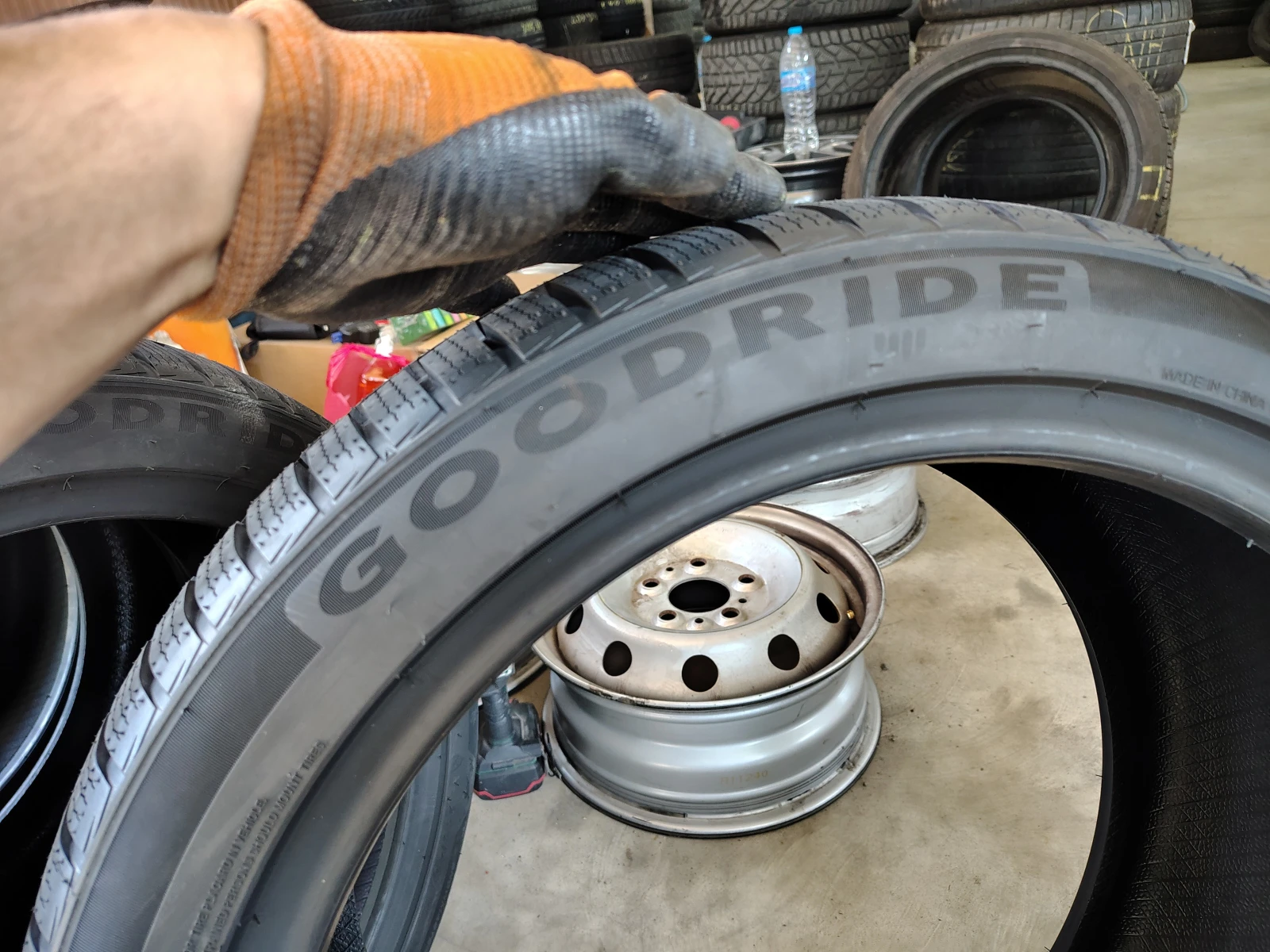  255/40R19 | Mobile.bg   5