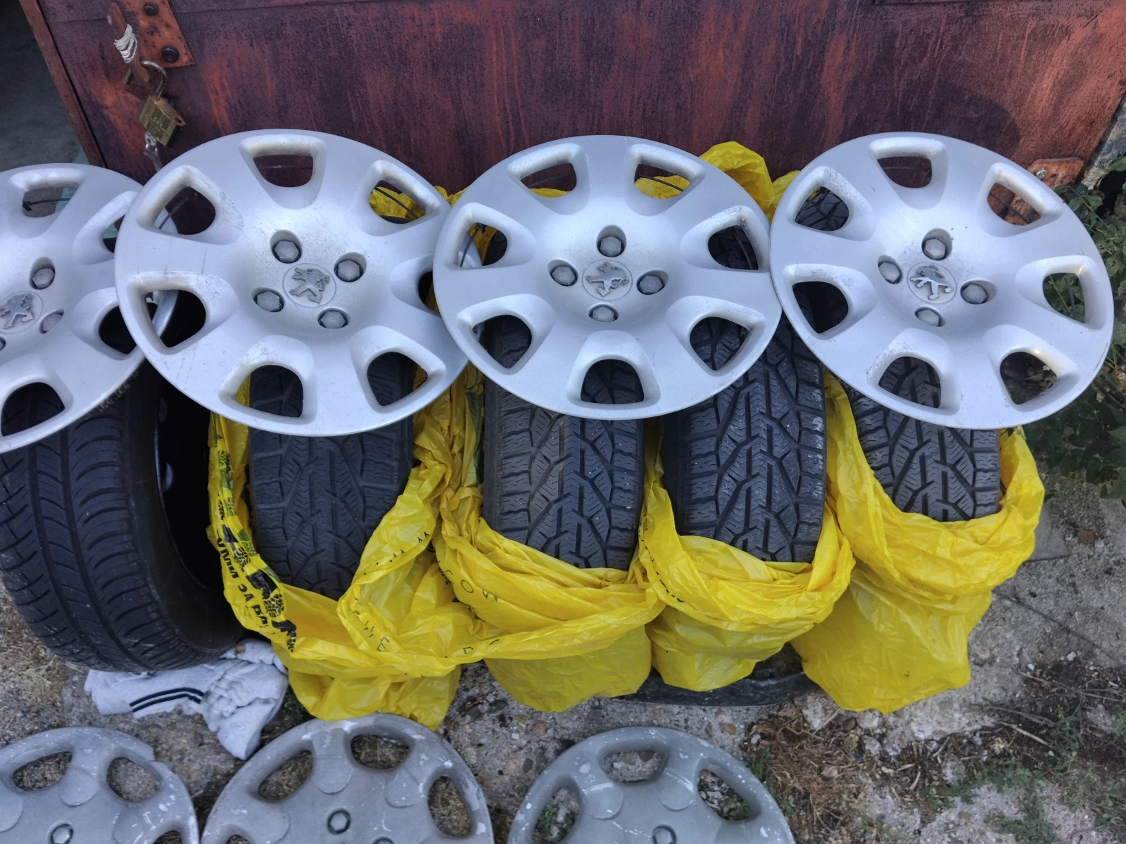 Гуми с джанти Kormoran 195/65R15, снимка 6 - Гуми и джанти - 55947917
