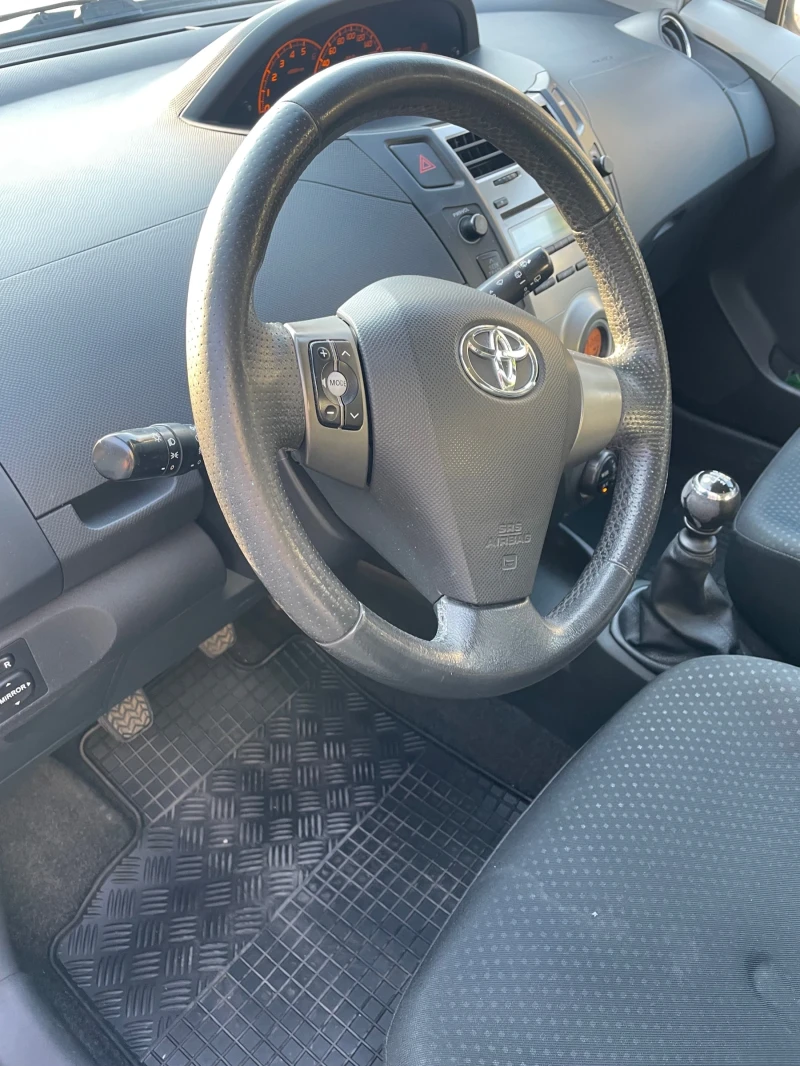 Toyota Yaris, снимка 7 - Автомобили и джипове - 47444405