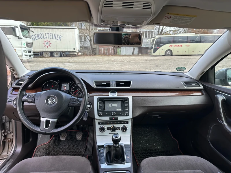 VW Passat, снимка 10 - Автомобили и джипове - 48758859