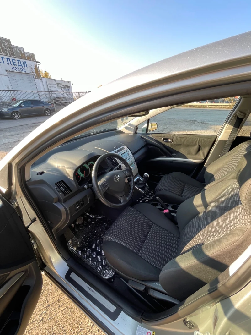 Toyota Verso, снимка 7 - Автомобили и джипове - 52530469