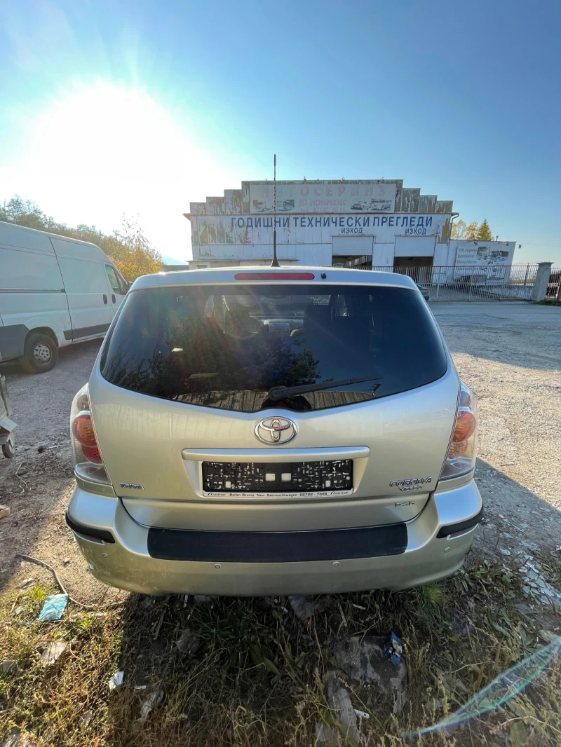 Toyota Verso, снимка 4 - Автомобили и джипове - 52530469