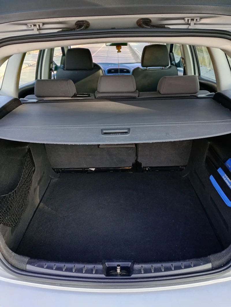 Seat Altea XL 1;6 105кс, снимка 11 - Автомобили и джипове - 52694451