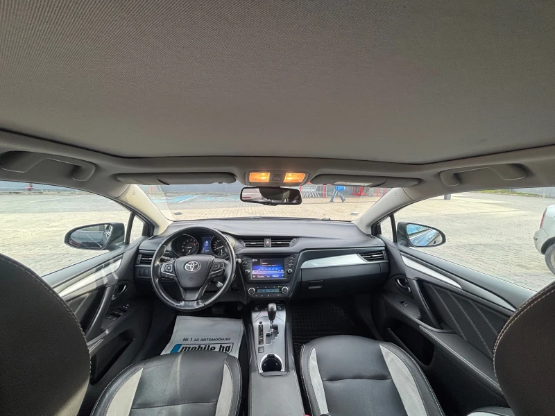 Toyota Avensis 1.8 Executive, снимка 12 - Автомобили и джипове - 52630576