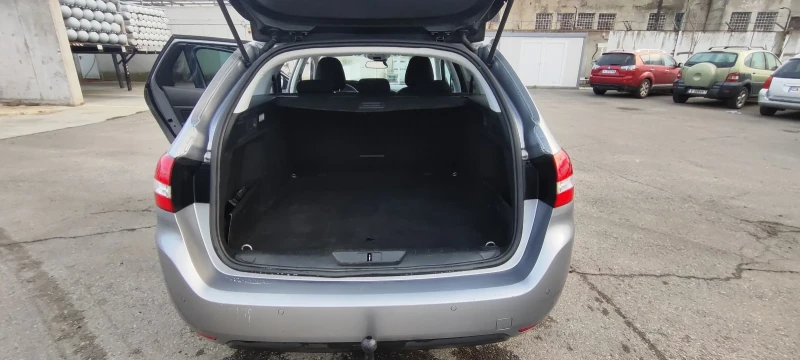 Peugeot 308 e-THP Active, снимка 7 - Автомобили и джипове - 52763886