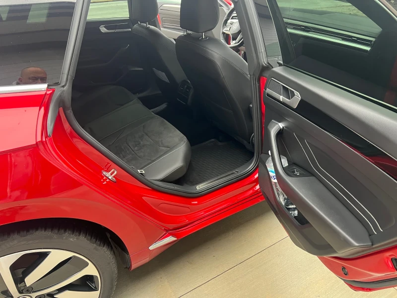 VW Arteon, снимка 14 - Автомобили и джипове - 52868205