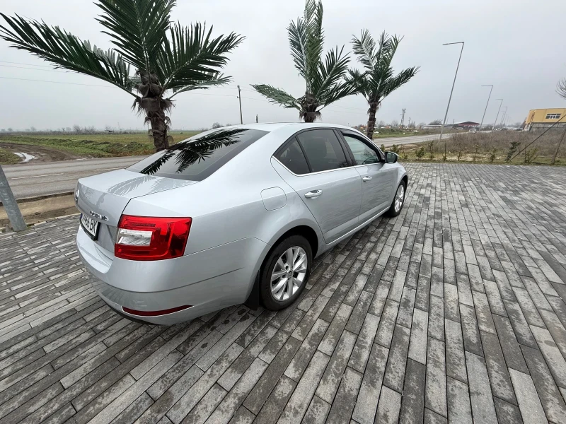 Skoda Octavia, снимка 4 - Автомобили и джипове - 53222357
