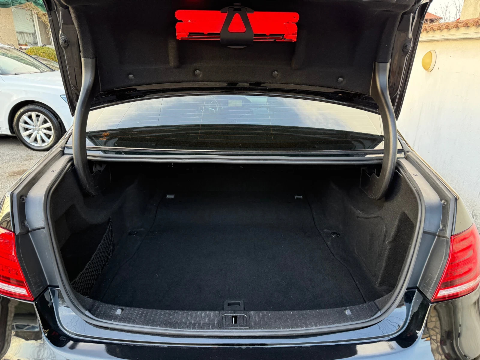 Mercedes-Benz E 200 BLUETEC NAVI PDC ITALY 156000KM!!! | Mobile.bg   16