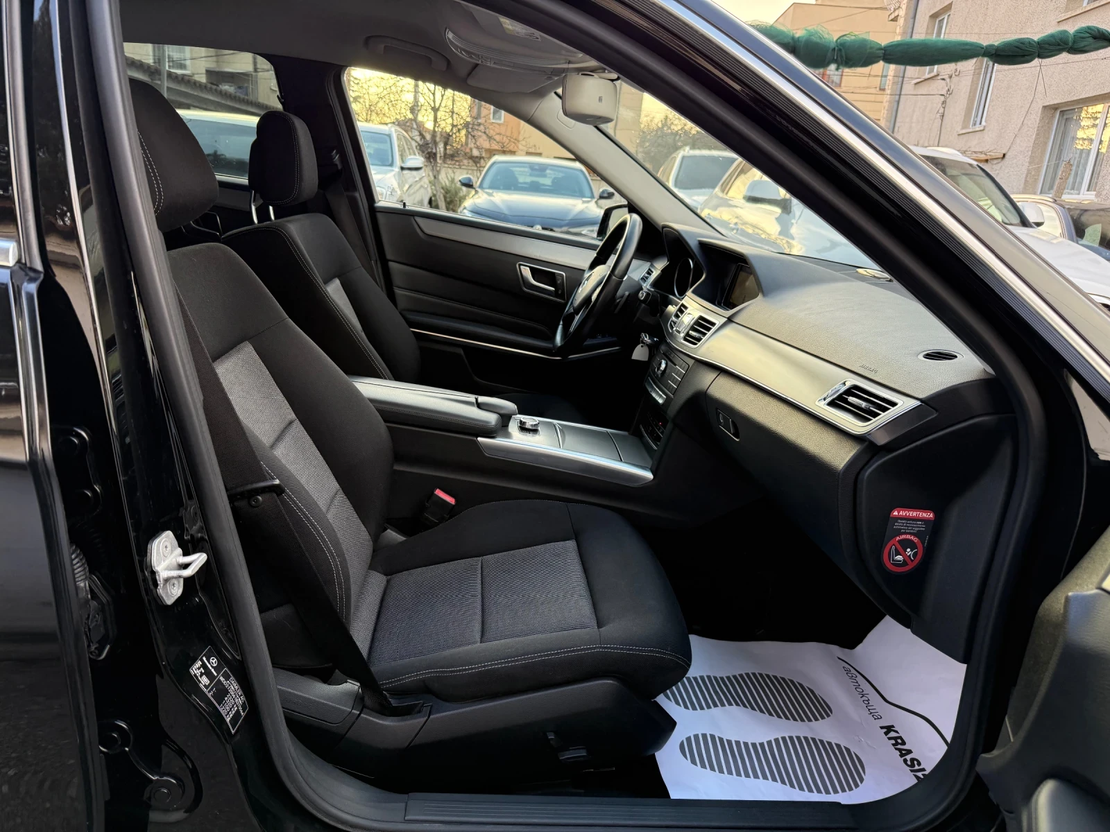 Mercedes-Benz E 200 BLUETEC NAVI PDC ITALY 156000KM!!! | Mobile.bg   13