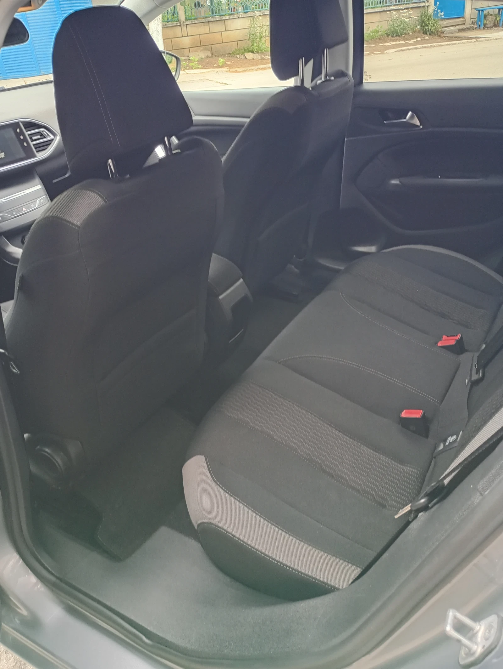 Peugeot 308 1.2 131к.с., снимка 13 - Автомобили и джипове - 54746151