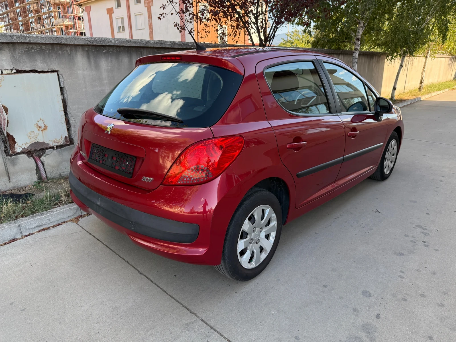 Peugeot 207 1.4 - изображение 4