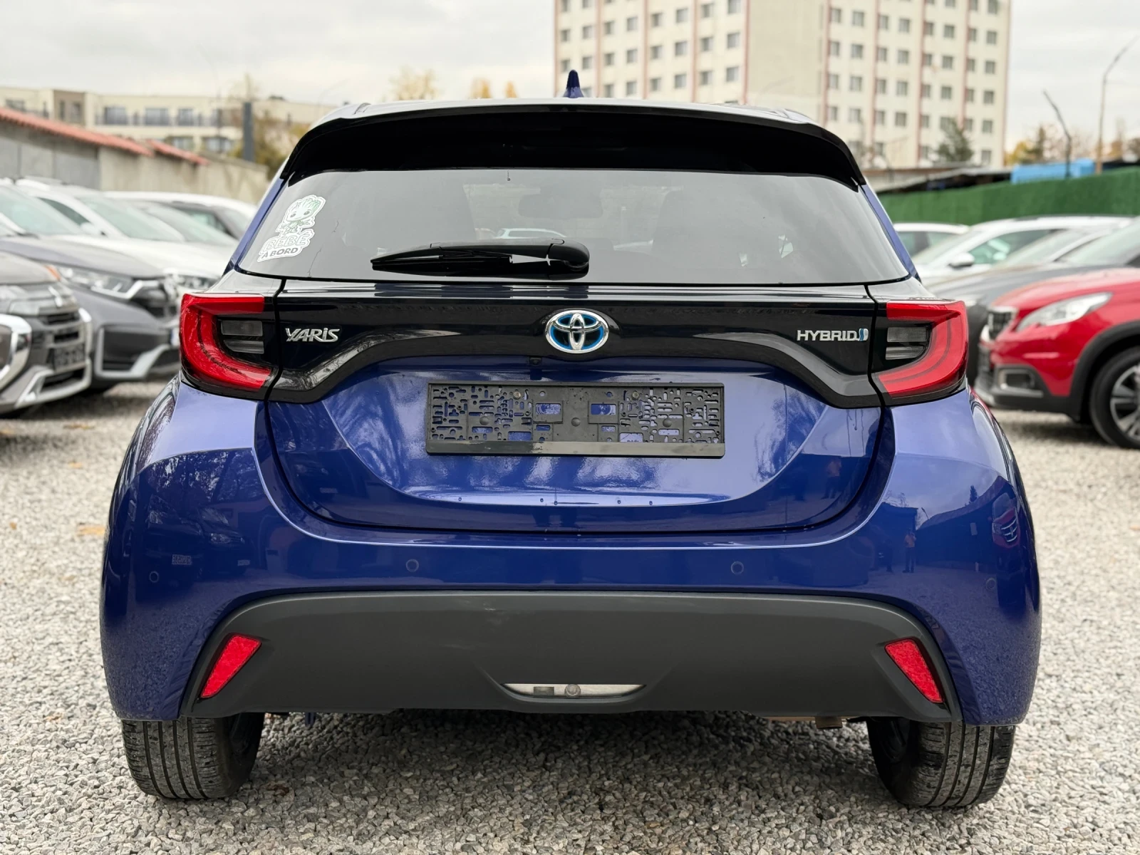 Toyota Yaris 1.5Hybrid/42 000km/92hp - изображение 6