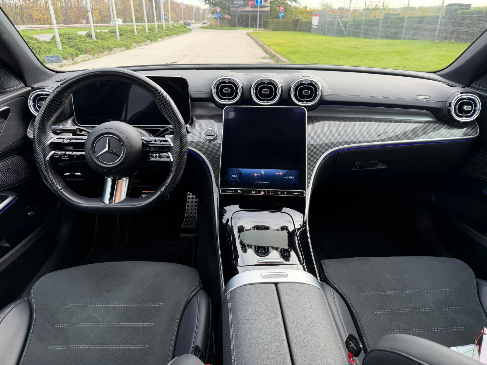 Mercedes-Benz C 300 4 MATIC - изображение 8