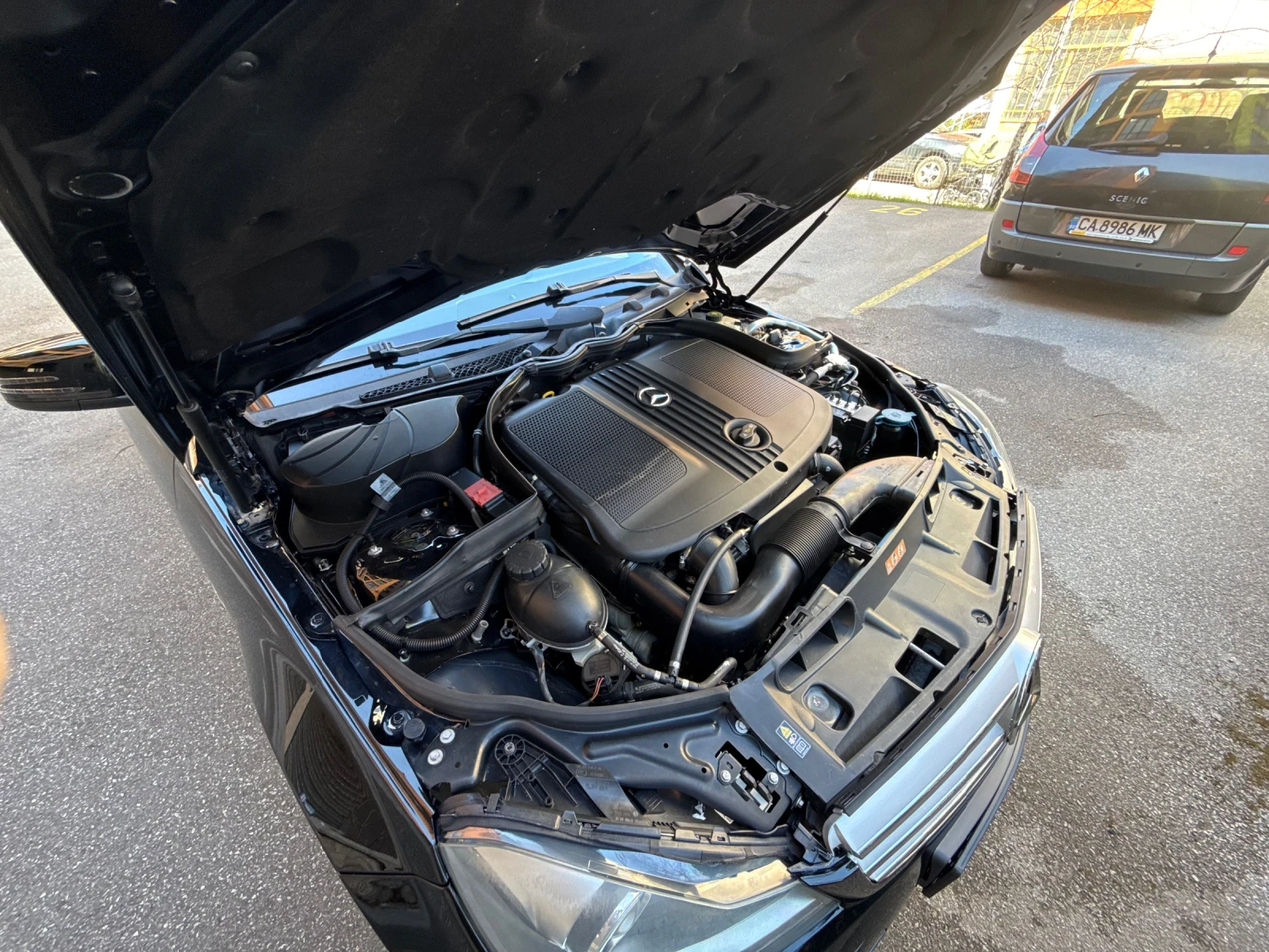 Mercedes-Benz C 220 C220 7G FACE AVANGARDE - MULTIBEAM КОЖА Bi-Xenon, снимка 16 - Автомобили и джипове - 54109282