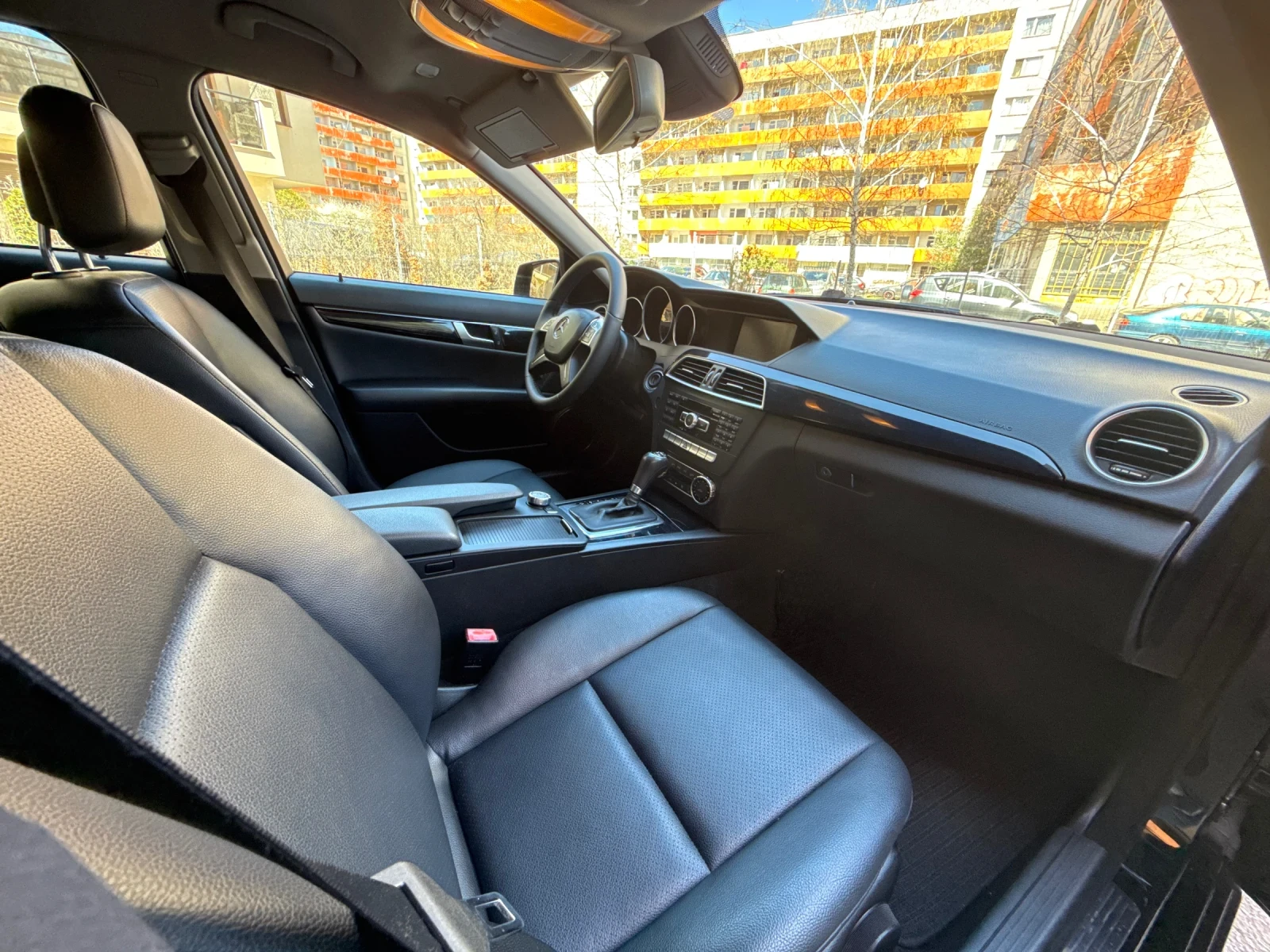 Mercedes-Benz C 220 C220 7G FACE AVANGARDE - MULTIBEAM КОЖА Bi-Xenon, снимка 10 - Автомобили и джипове - 54109282