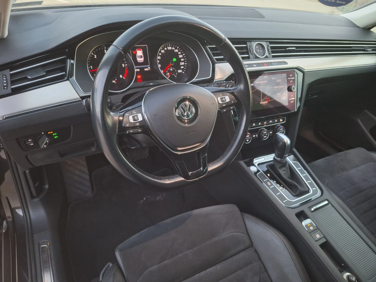 VW Passat, снимка 15 - Автомобили и джипове - 54140779