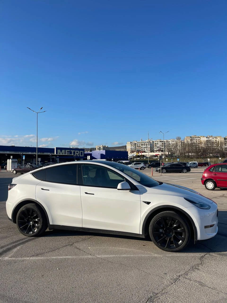 Tesla Model Y Dual motor, снимка 6 - Автомобили и джипове - 54294563