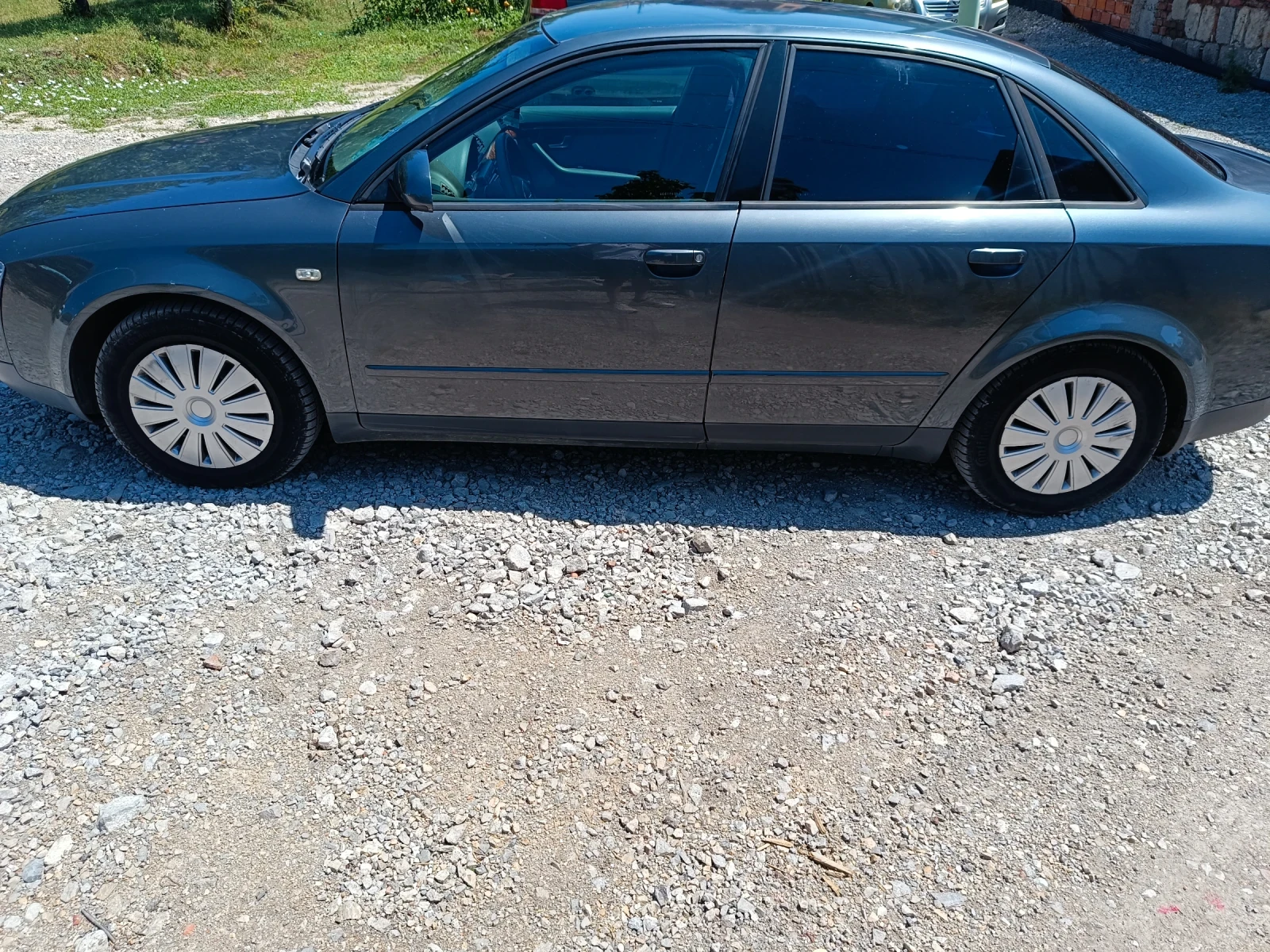 Audi A4 1.8T, снимка 4 - Автомобили и джипове - 54415622