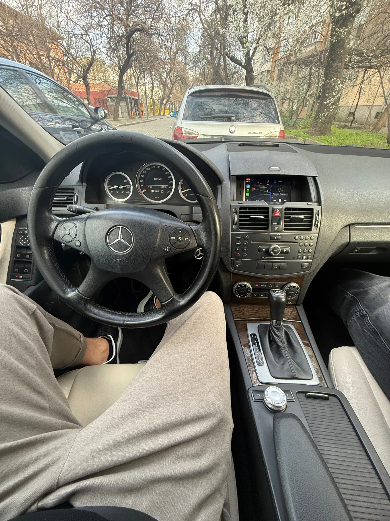Mercedes-Benz C 320, снимка 13 - Автомобили и джипове - 54510233