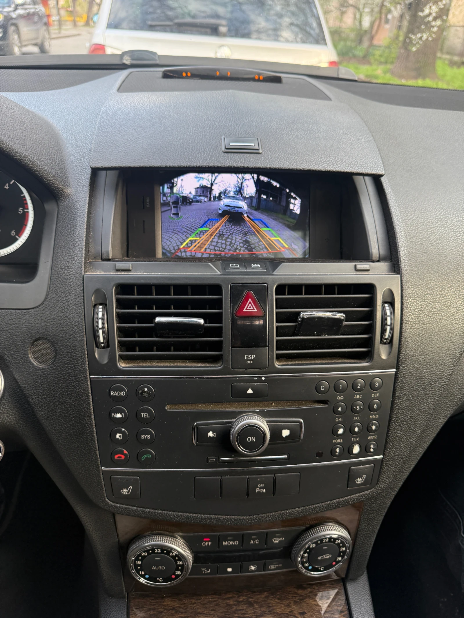 Mercedes-Benz C 320, снимка 10 - Автомобили и джипове - 54510233