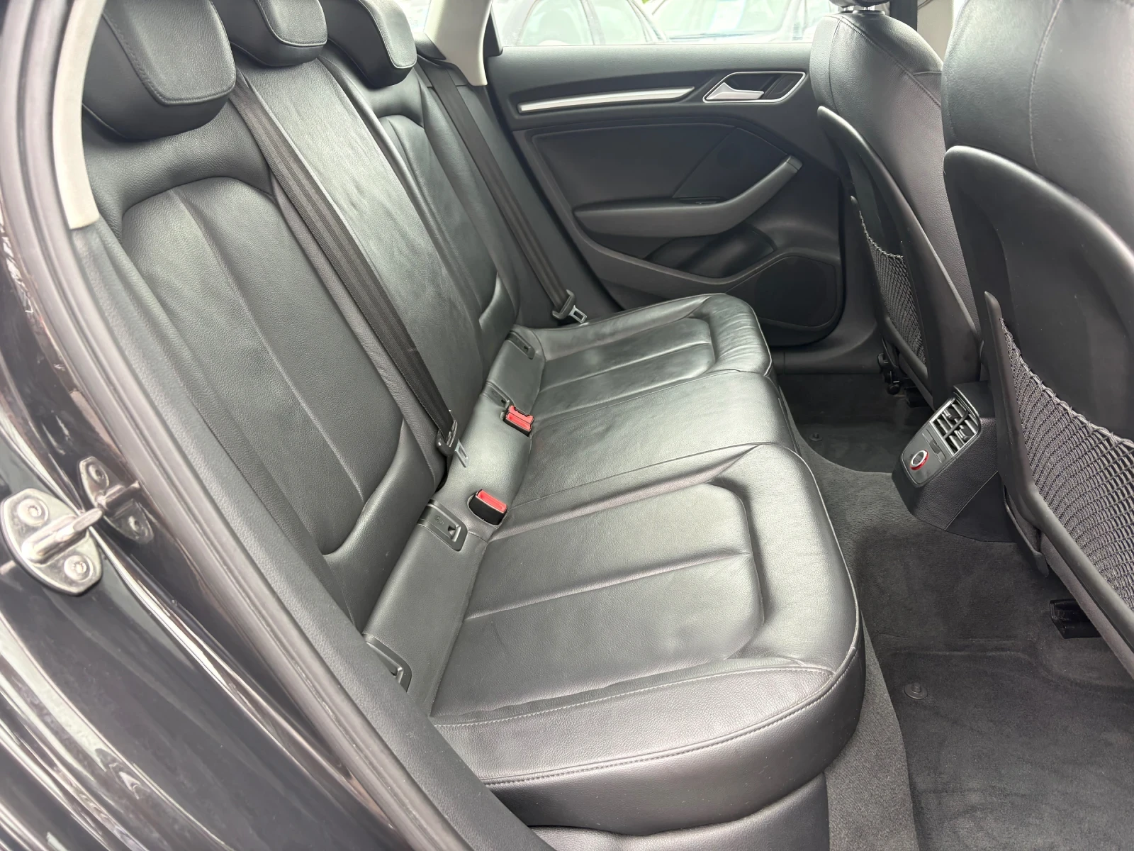 Audi A3 1 4-TGI-Кожен салон, снимка 9 - Автомобили и джипове - 54542855