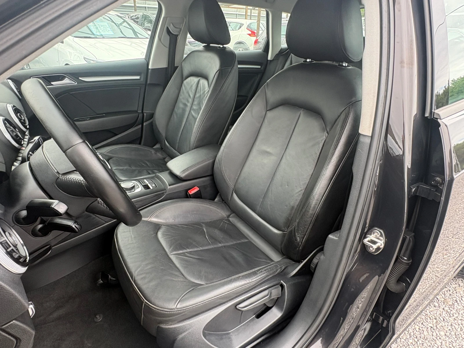 Audi A3 1 4-TGI-Кожен салон, снимка 13 - Автомобили и джипове - 54542855