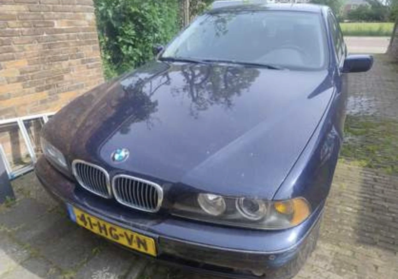 BMW 525