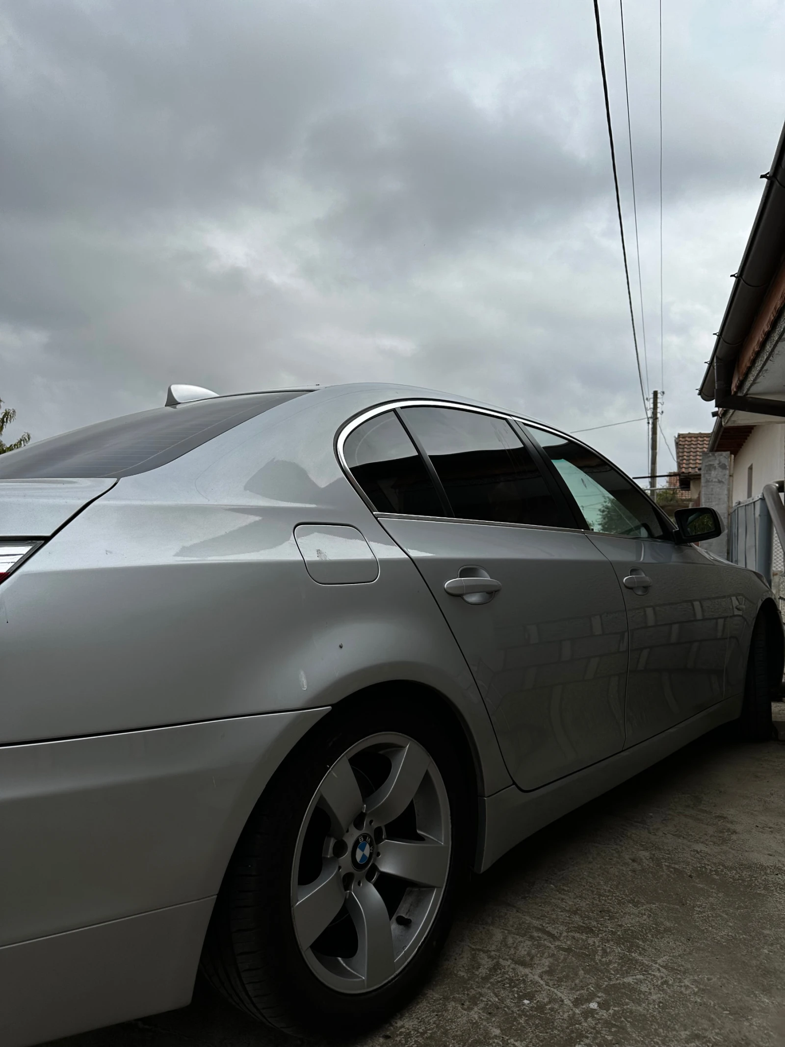 BMW 530, снимка 4 - Автомобили и джипове - 55137762