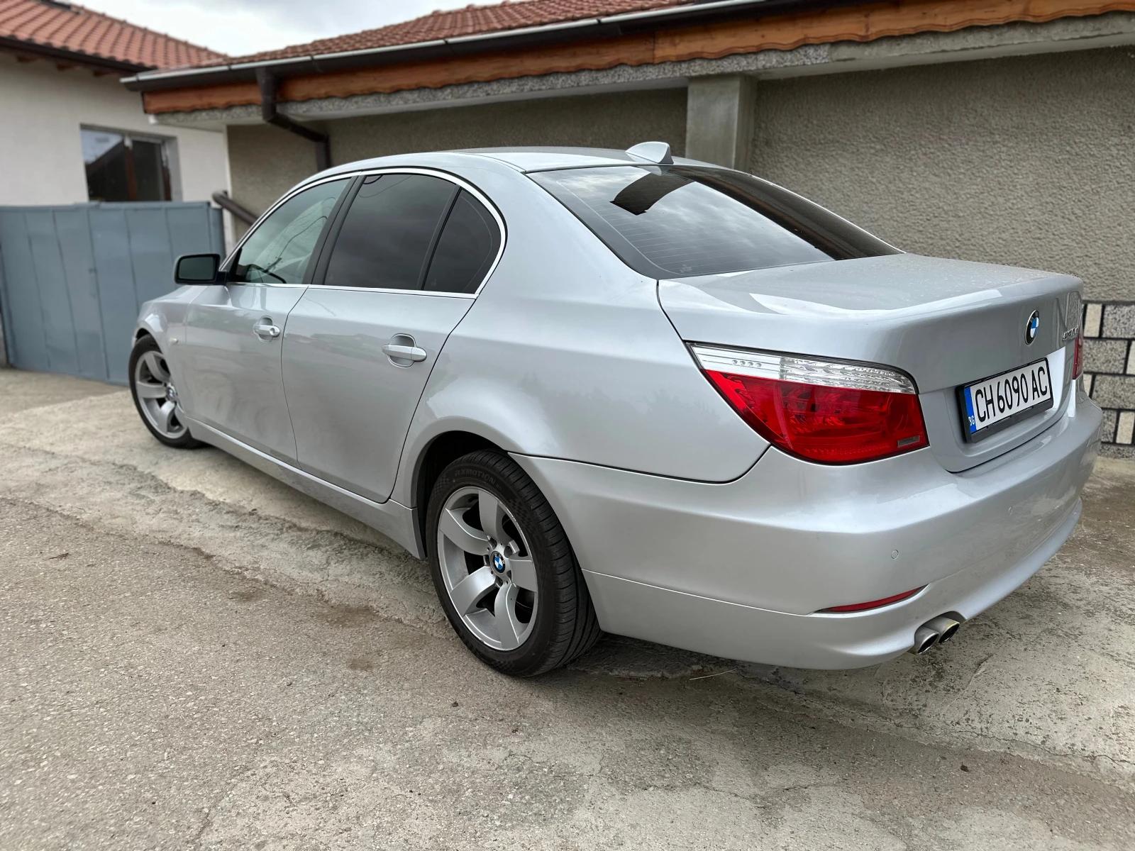 BMW 530, снимка 3 - Автомобили и джипове - 55137762