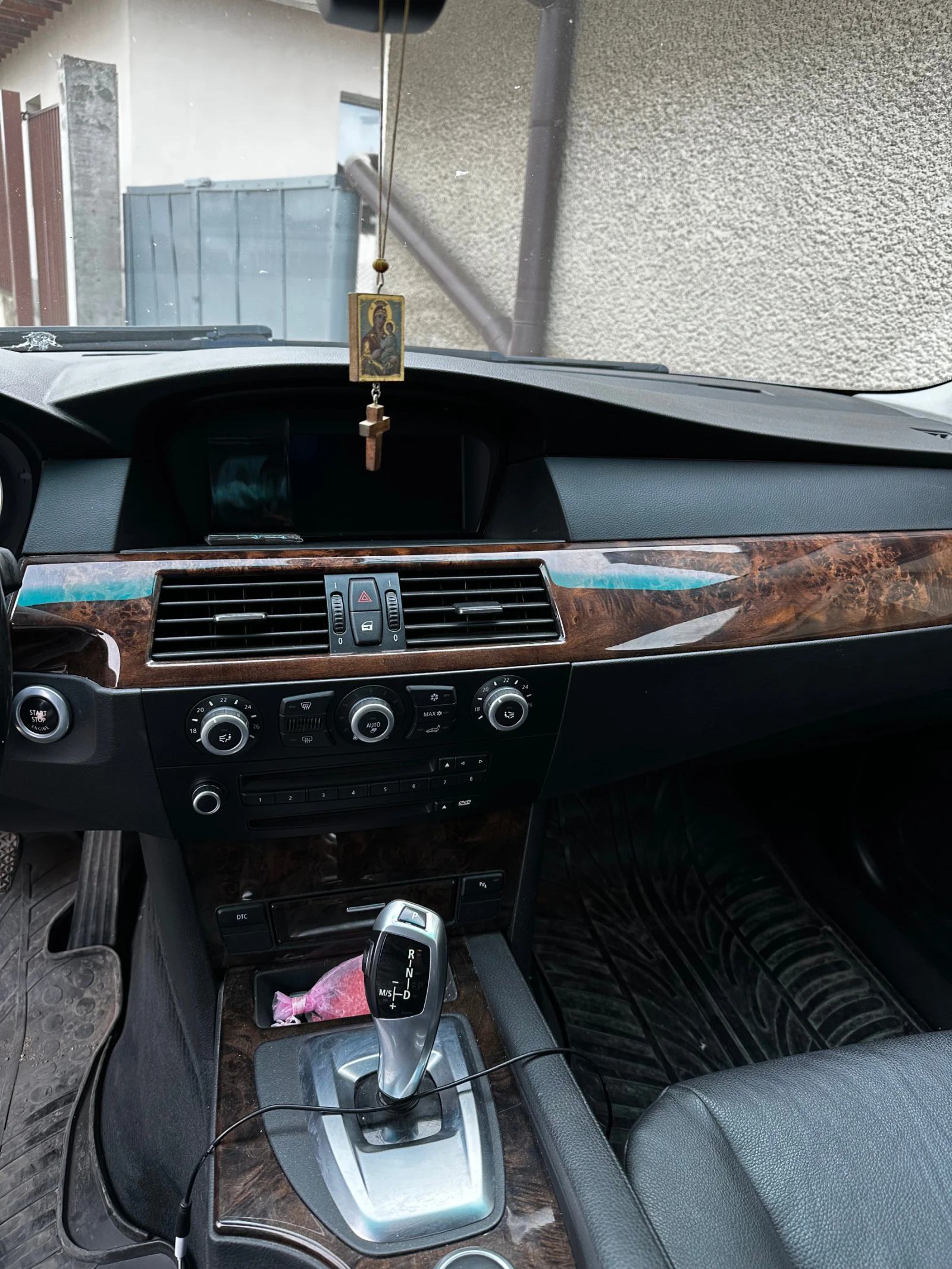 BMW 530, снимка 6 - Автомобили и джипове - 55137762