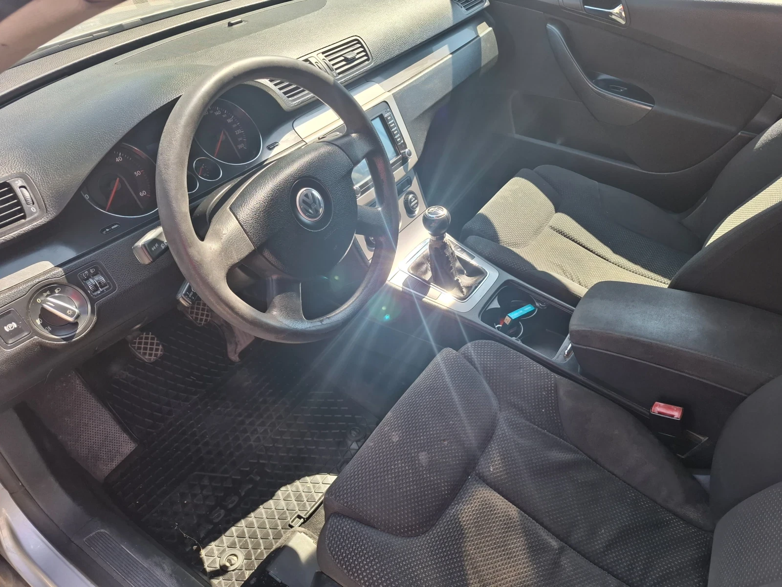 VW Passat, снимка 5 - Автомобили и джипове - 55192232