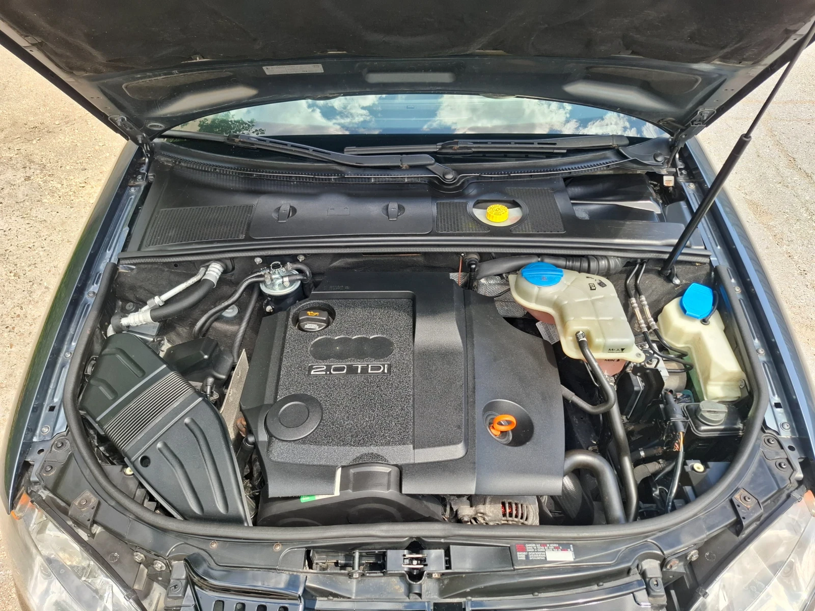 Audi A4 2.0 TDI, снимка 16 - Автомобили и джипове - 55433652
