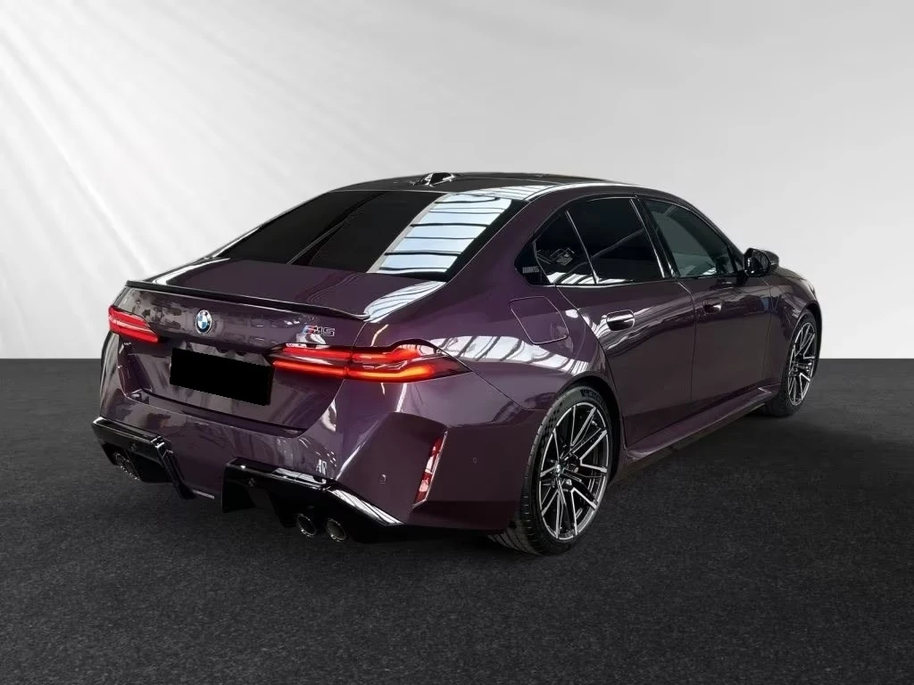 BMW M5 INDIVIDUAL/M DRIVERS'S PACKAGE/LED/B&W/360, снимка 3 - Автомобили и джипове - 55472075