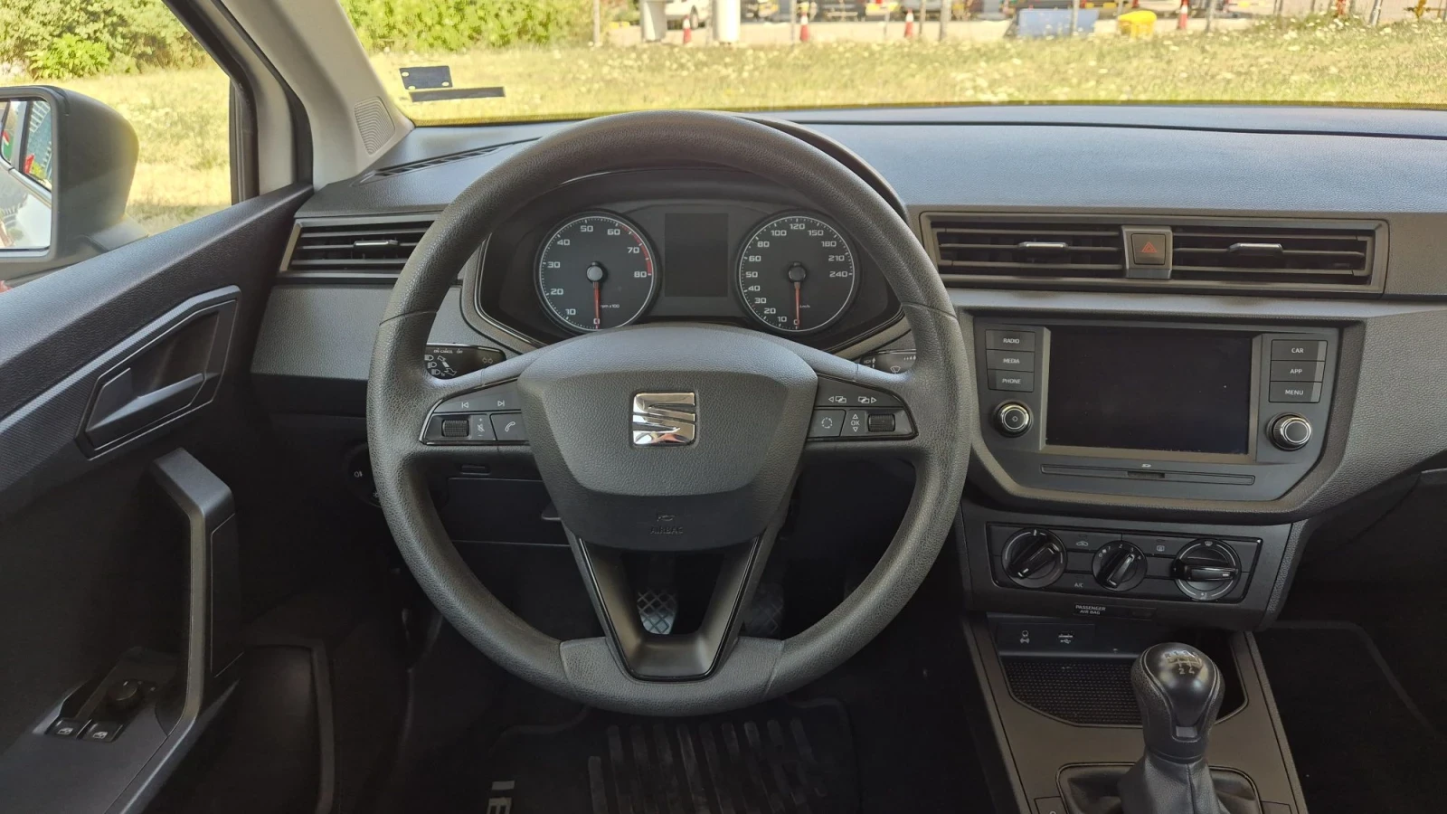 Seat Ibiza 77000km, снимка 11 - Автомобили и джипове - 55663419