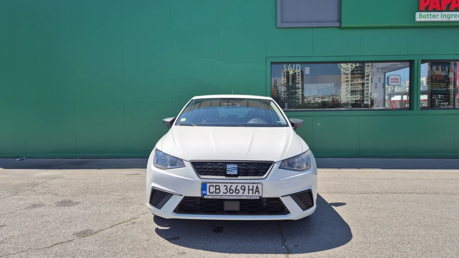 Seat Ibiza 77000km, снимка 2 - Автомобили и джипове - 55663419