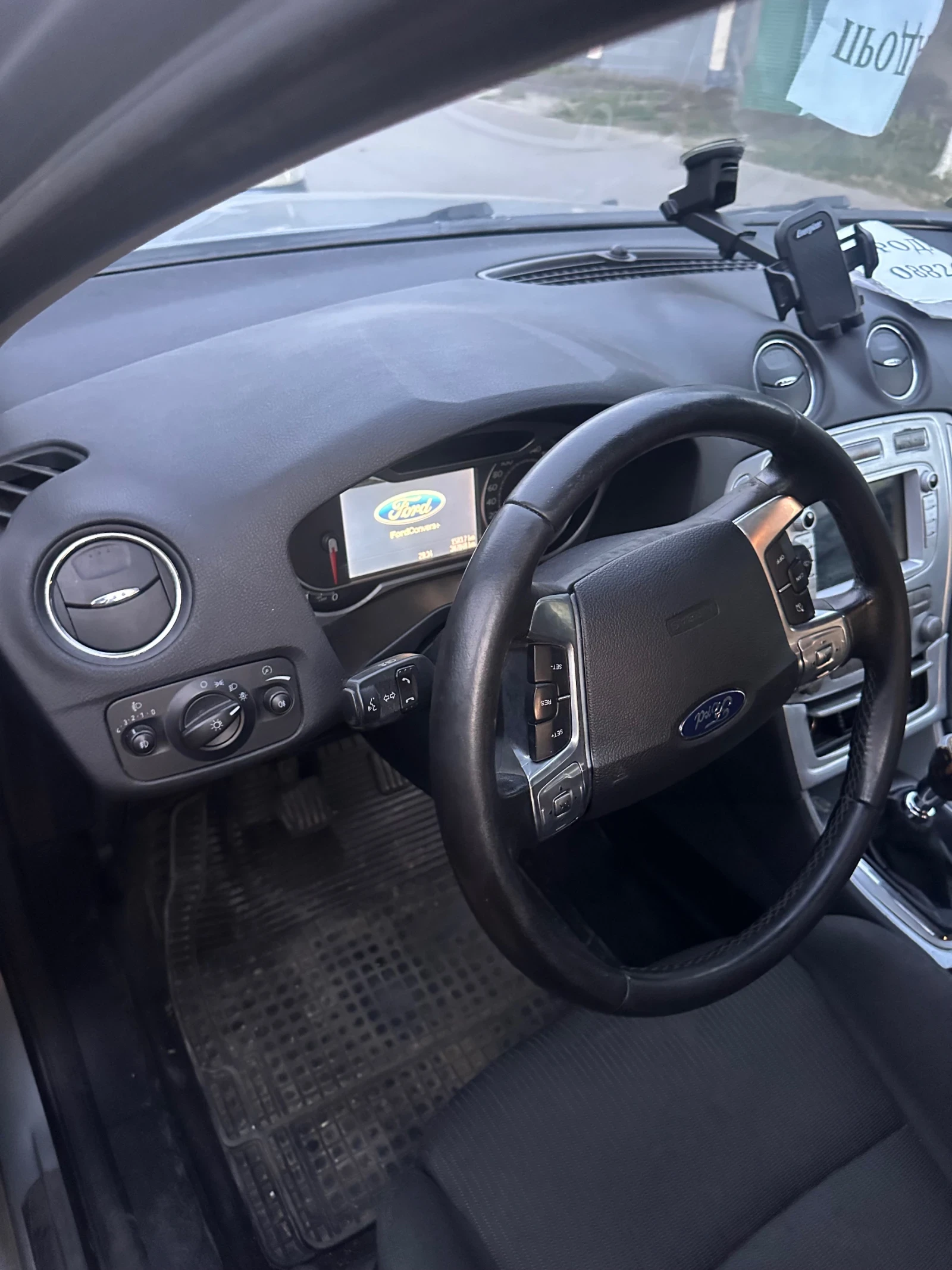 Ford Mondeo MK4 2.0 TDCi TITANIUM, снимка 13 - Автомобили и джипове - 55994194