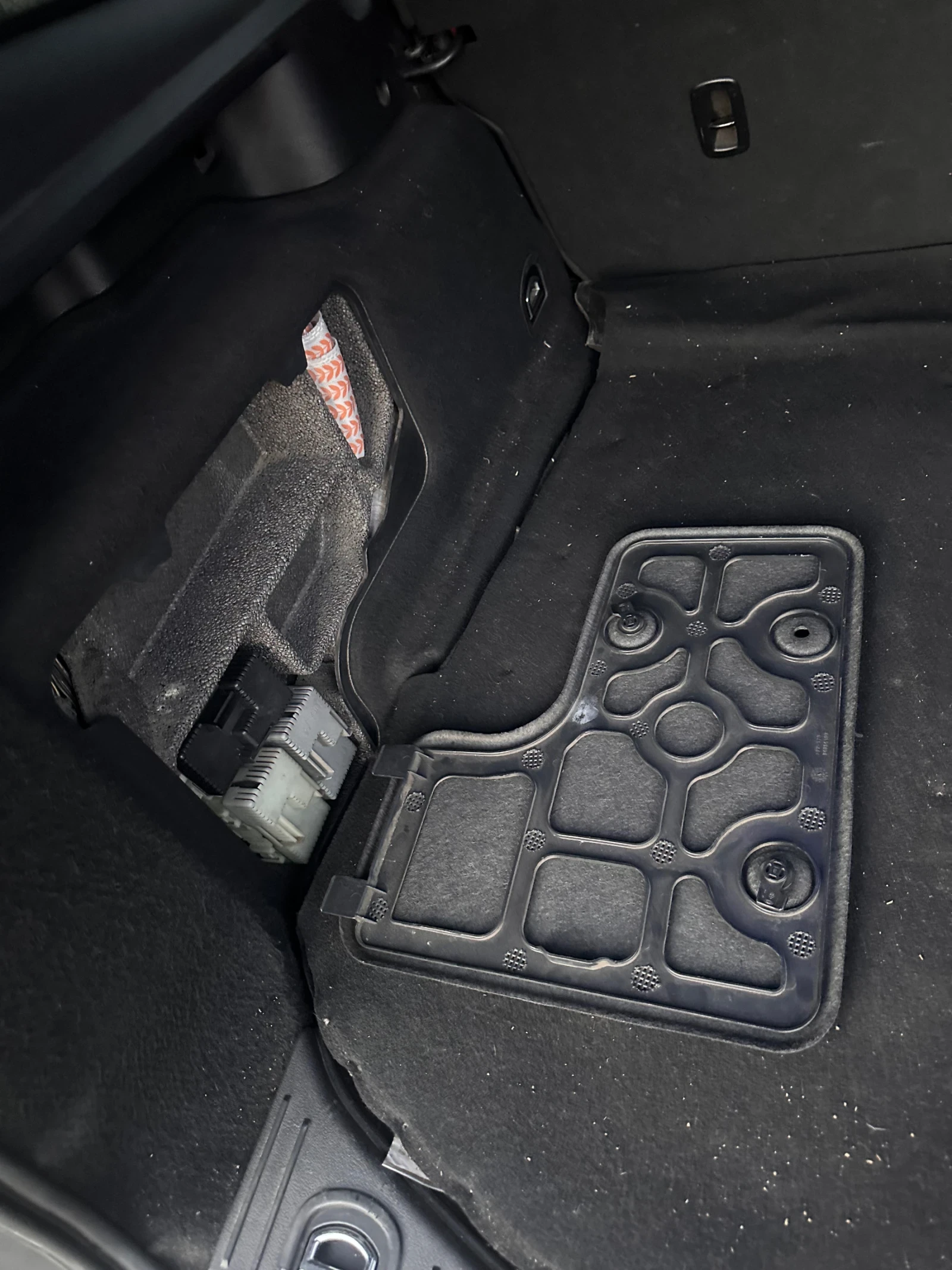 Ford Mondeo MK4 2.0 TDCi TITANIUM, снимка 6 - Автомобили и джипове - 55994194