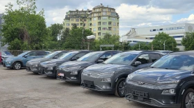Hyundai Kona 64KWh/SOH100%/Blue Link, снимка 16