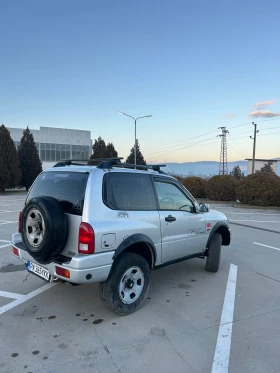 Suzuki Grand vitara БЕНЗИН/ГАЗ, снимка 3