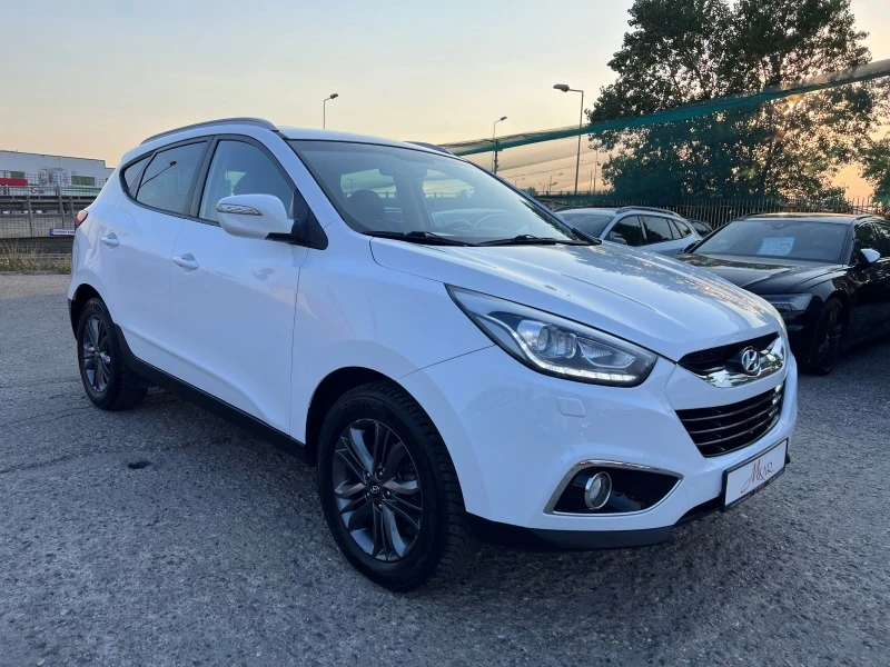 Hyundai IX35 2.0 CRDi FACE 4x4 НАВИ КАМЕРА КОЖА Premium FULL, снимка 4 - Автомобили и джипове - 46754893