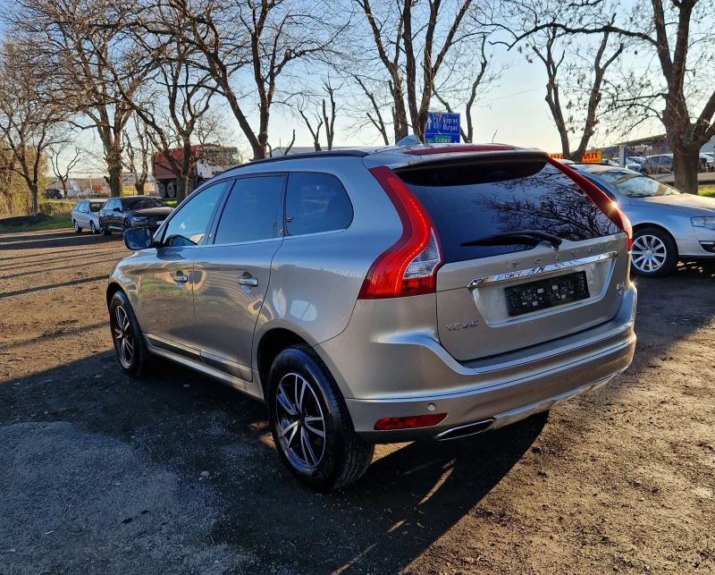 Volvo XC60 2.4D5 Automatic AWD, снимка 6 - Автомобили и джипове - 52739155
