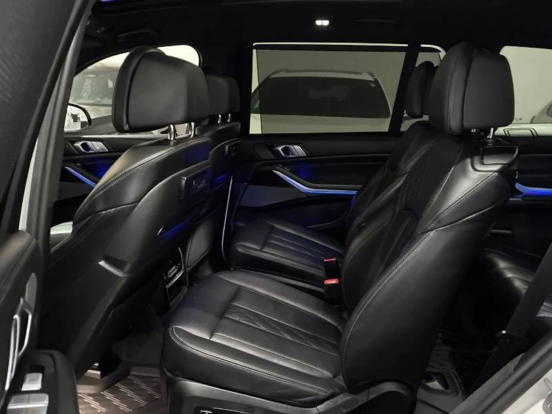 BMW X7 * xDrive40i * 7 МЕСТЕН * ВЪЗДУШНО * ДИСТРОНИК* 360, снимка 15 - Автомобили и джипове - 54751119