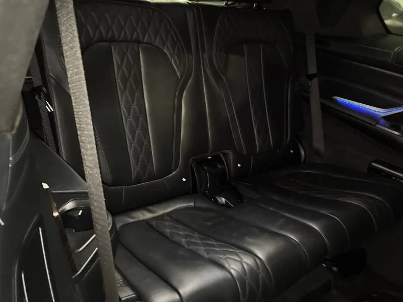 BMW X7 * xDrive40i * 7 МЕСТЕН * ВЪЗДУШНО * ДИСТРОНИК* 360, снимка 17 - Автомобили и джипове - 54751119