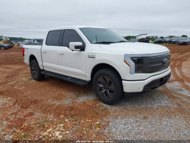 Ford F150 F-150 Lightning Lariat