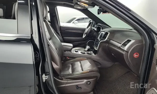 Jeep Grand cherokee SUMMIT 3.0 DIESEL, снимка 10 - Автомобили и джипове - 55776976