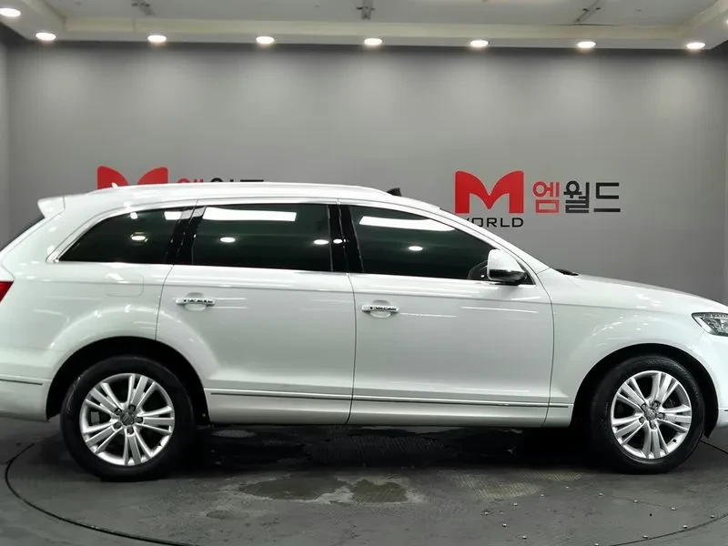 Audi Q7 3.0 TDI Quattro - САМО 30% АВАНС, снимка 3 - Автомобили и джипове - 55951557