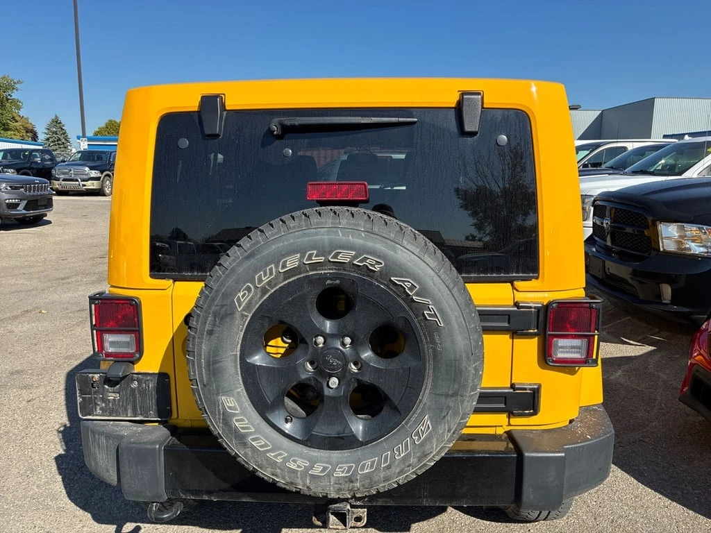 Jeep Wrangler * Sahara * CARFAX * БЕЗ ПЪРВОНАЧАЛНА ВНОСКА - изображение 3