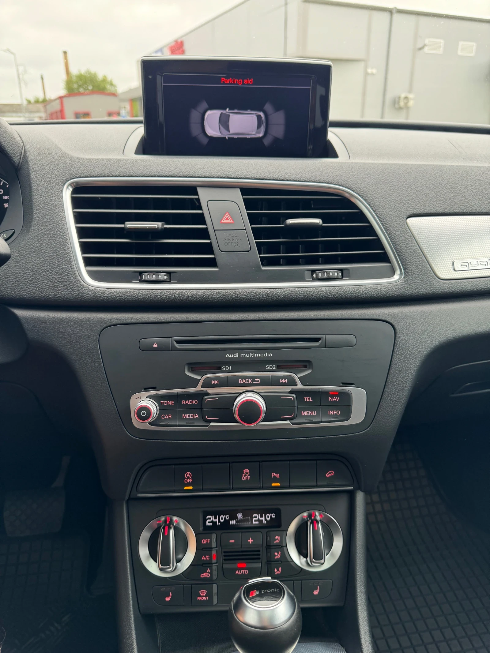 Audi Q3 2.0 TDI 4x4 , снимка 11 - Автомобили и джипове - 54485973